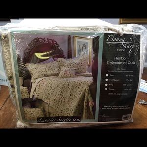 Donna Sharp Lavender Suzette Quilt Throw 60x60